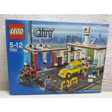 LEGO 7993  City Service Station